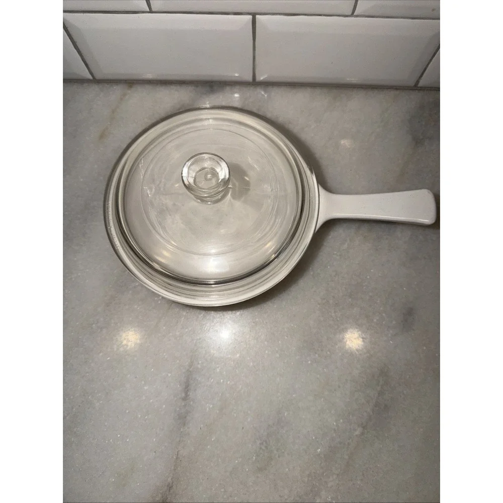 Vintage CORNING WARE LA SAUGE, P-81-B SAUCE PAN W/ LID,‎ 1 PINT